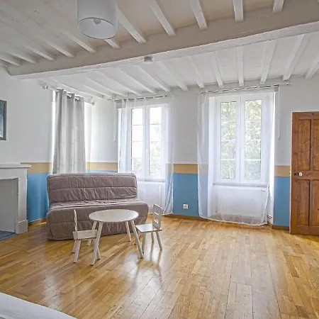 Spacious With Garden *
