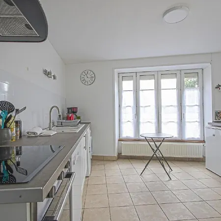 Spacious With Garden Holiday home *