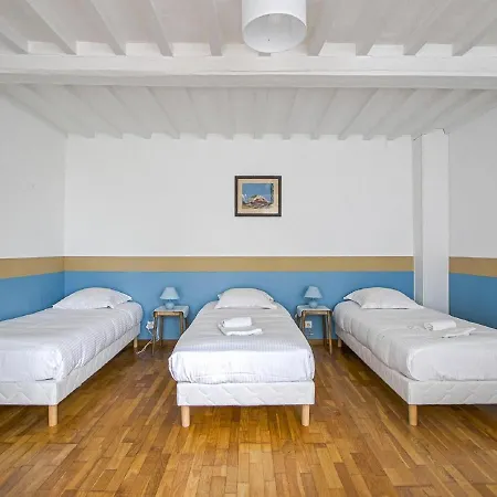 Spacious With Garden
