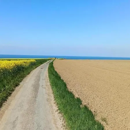 Nyaraló Normandy Garden Escape