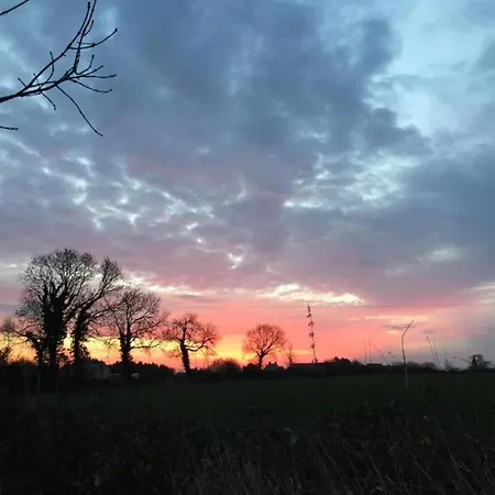 Nyaraló Normandy Garden Escape